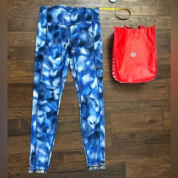 Lululemon Speed Up Tight 28" Size 6 blush blossom alpine white midnight navy - Picture 1 of 11